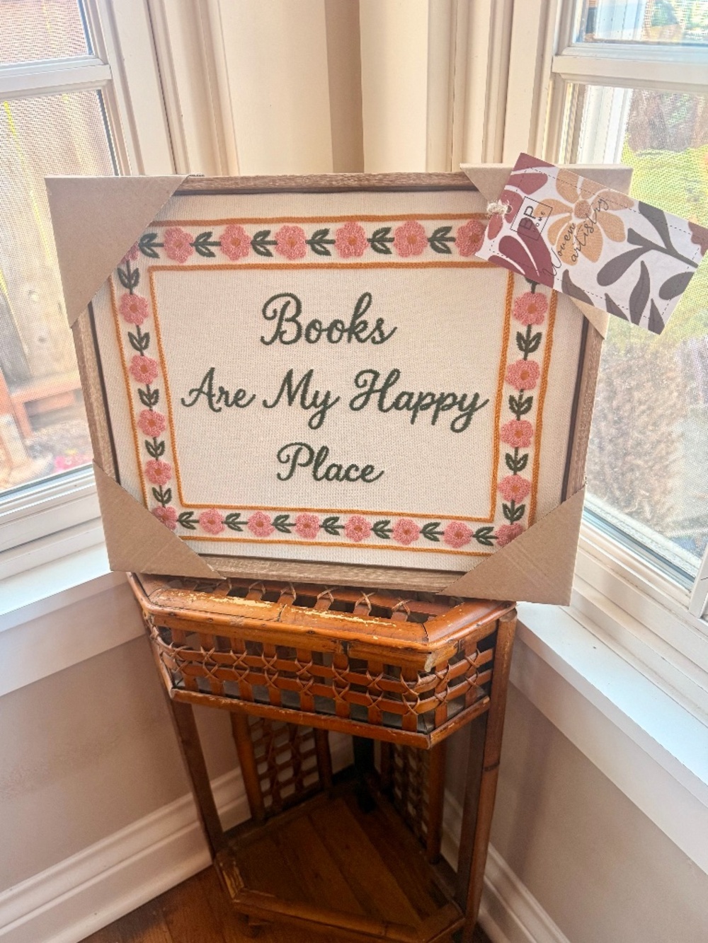 BP HOME TEXTILE Embroidery Wall Art "BOOKS ARE MY HAPPY PLACE " 12 x15 New